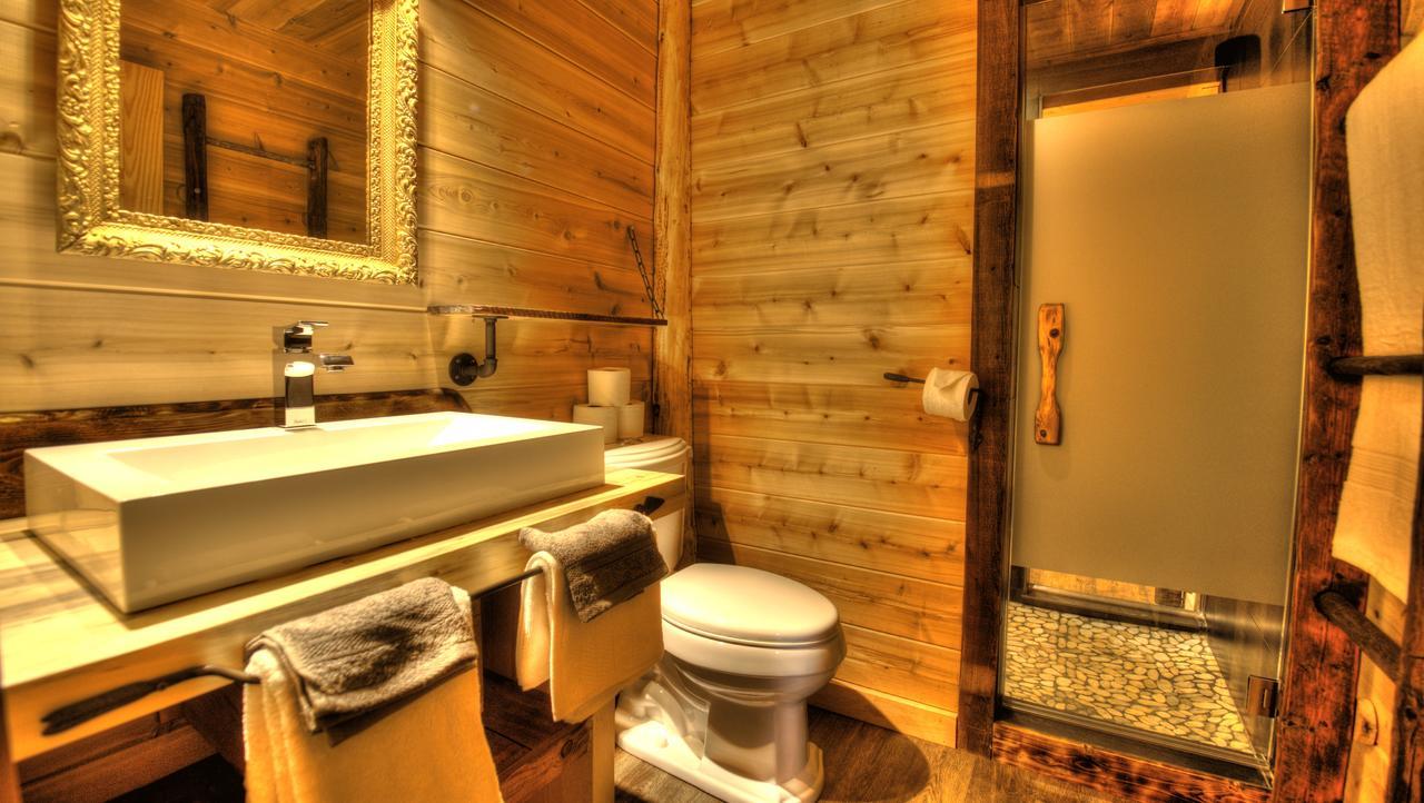 Le Bivouac - Les Chalets Spa Canada La Malbaie Bagian luar foto