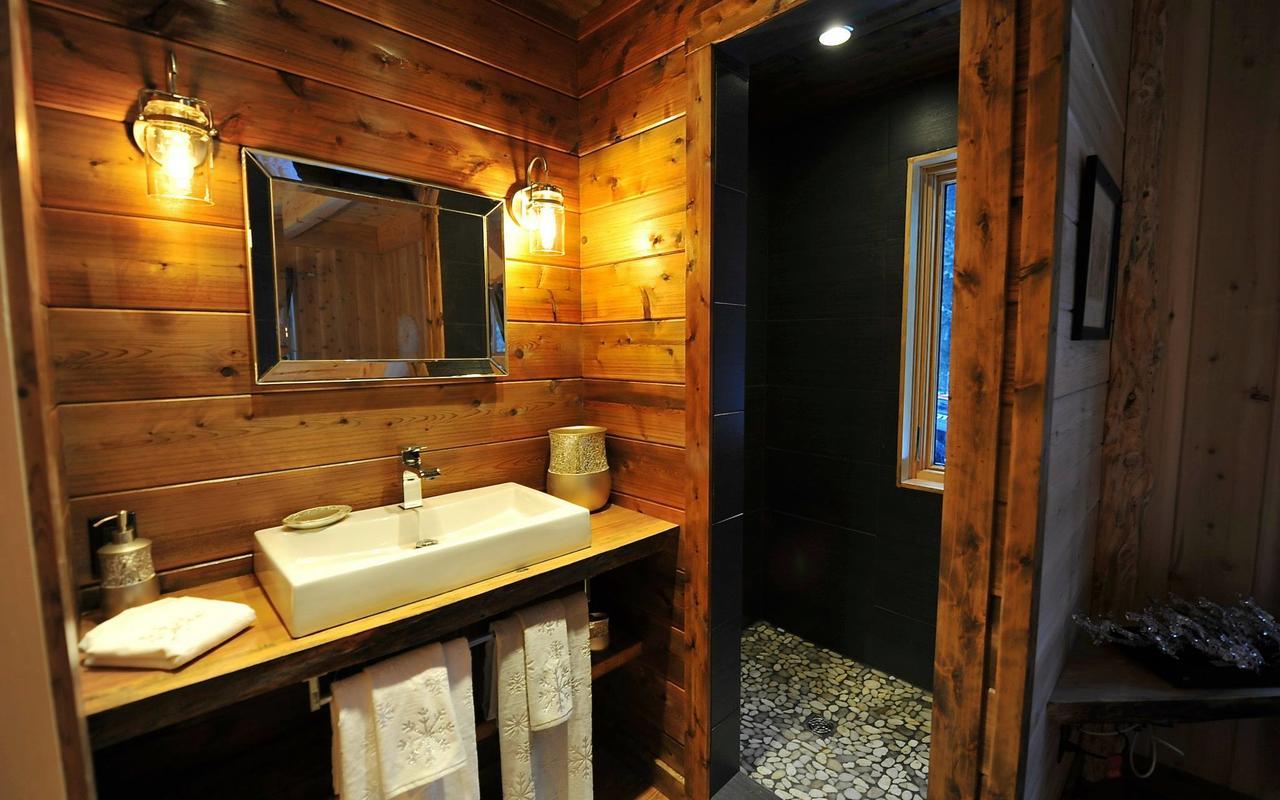 Le Bivouac - Les Chalets Spa Canada La Malbaie Bagian luar foto